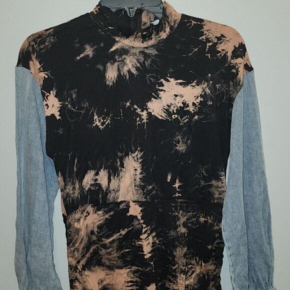 Fashion Nova Mixed Signals Mini - Picture 3 of 7